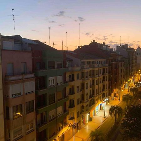 Un Hogar En El Centro Con Parking Gratuito Zaragoza Exterior foto