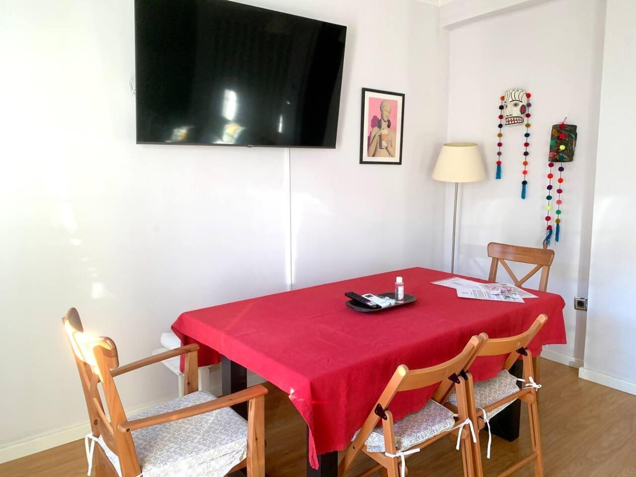 Un Hogar En El Centro Con Parking Gratuito Zaragoza Exterior foto